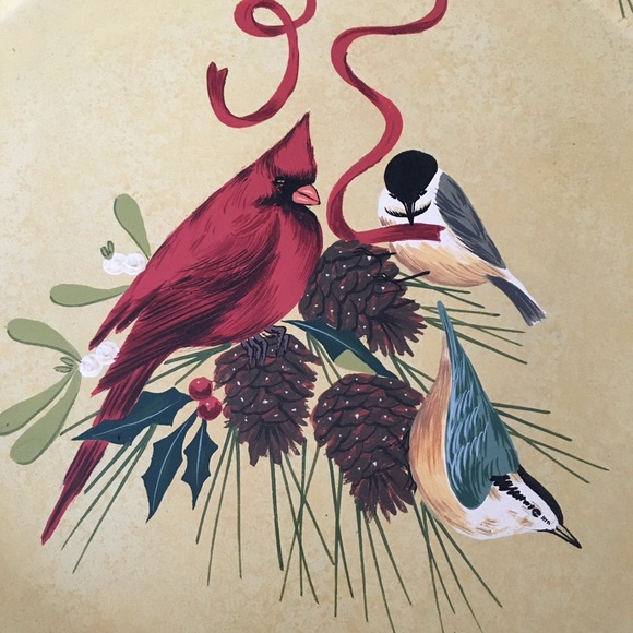 Lenox Winter Greetings Toleware Round Metal Serving Tray with handles - Picture 2 of 6